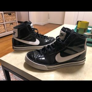 Nike Black Vinyl Blazer Size 9 Women